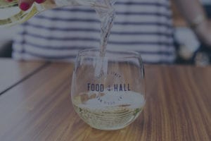 Image of wine pouring into glass